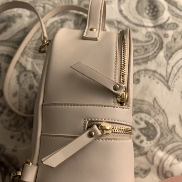 Mini Backback - Picture 2 of 11